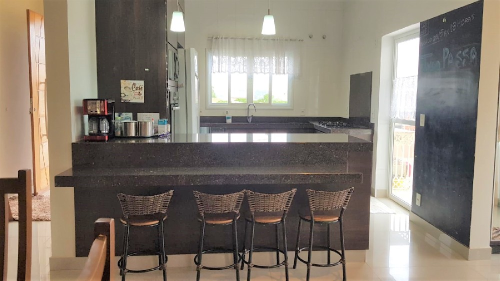 Casa em condomínio