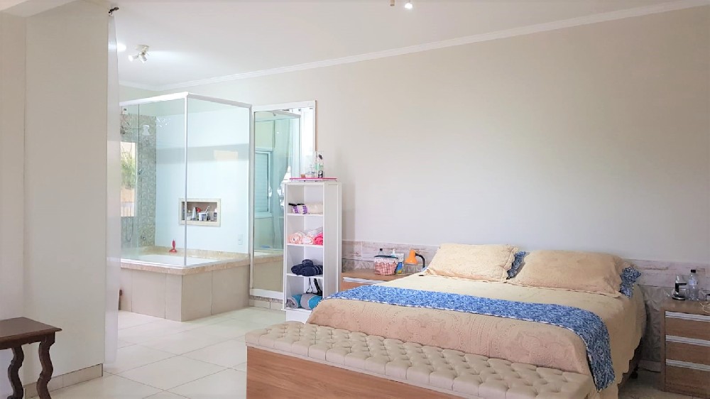 Casa em condomínio