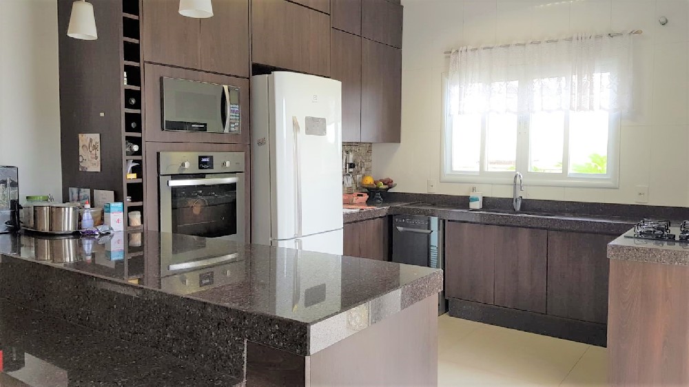 Casa em condomínio