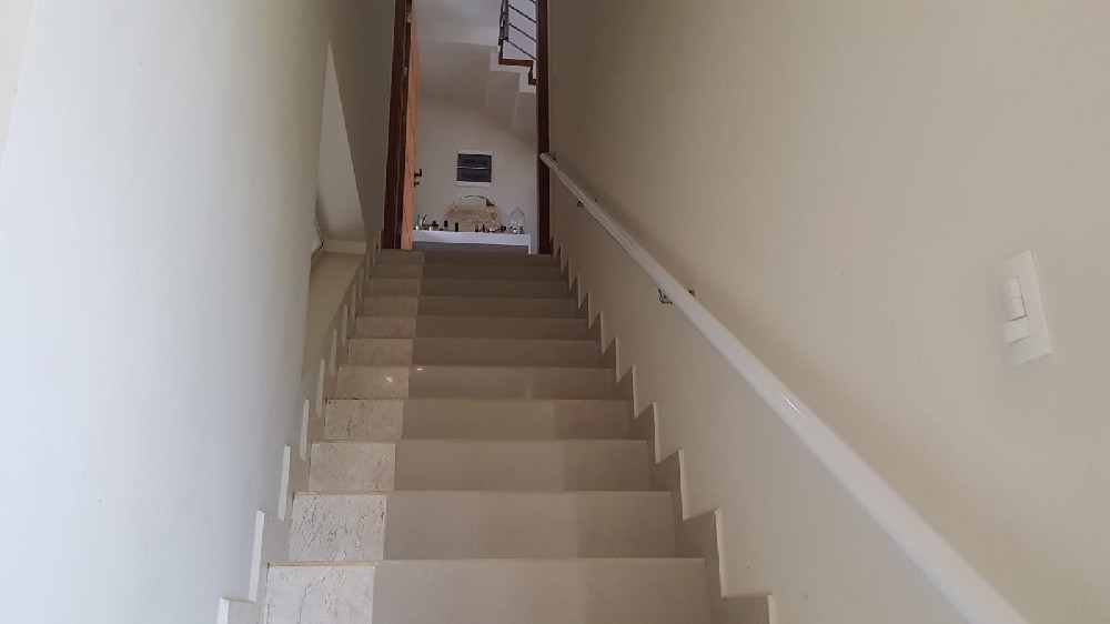 Casa em condomínio