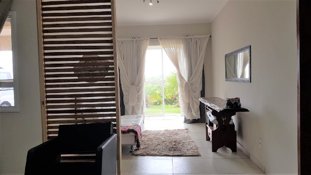 Casa em condomínio