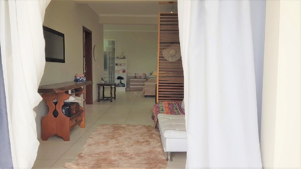 Casa em condomínio