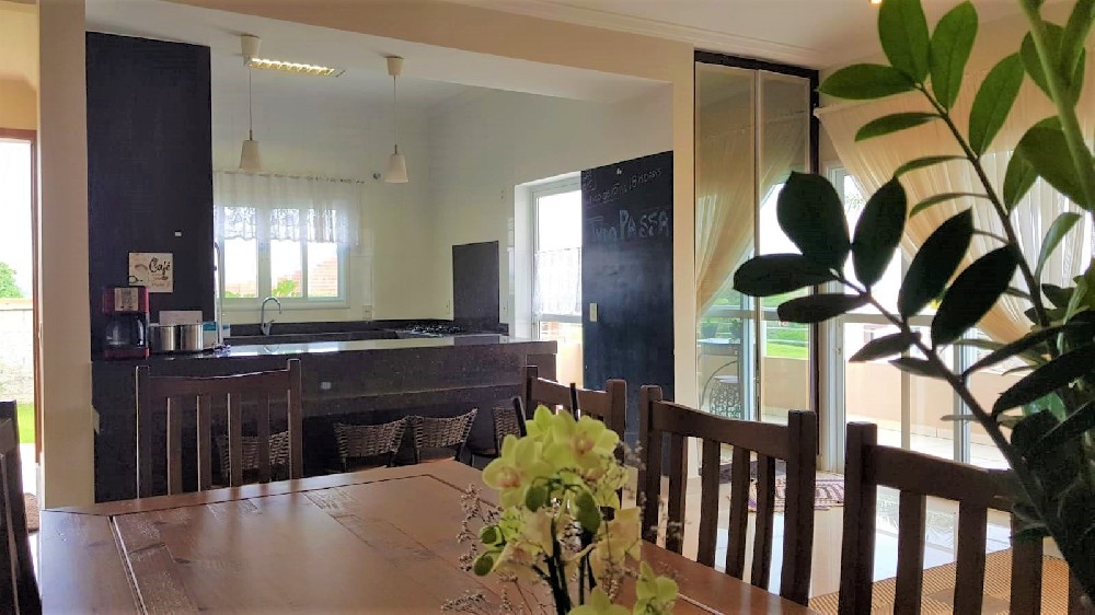 Casa em condomínio