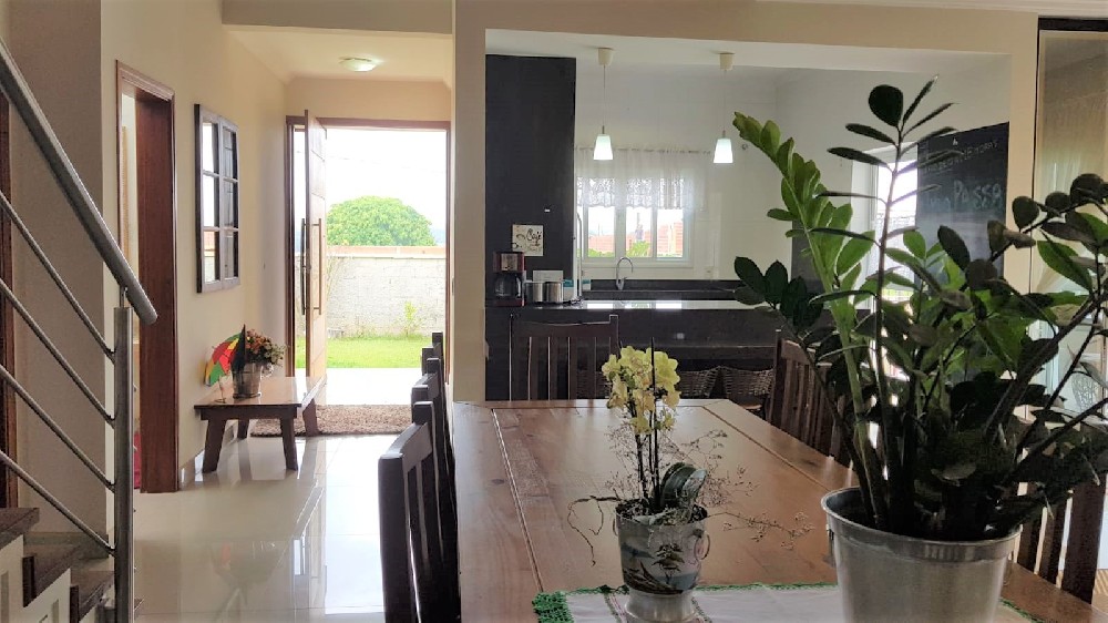 Casa em condomínio