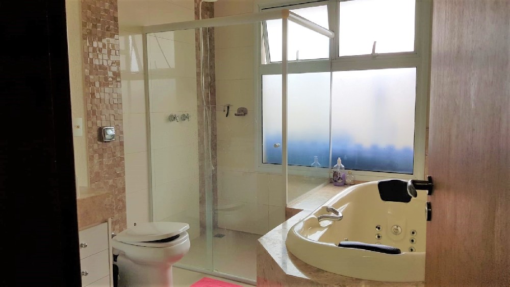 Casa em condomínio