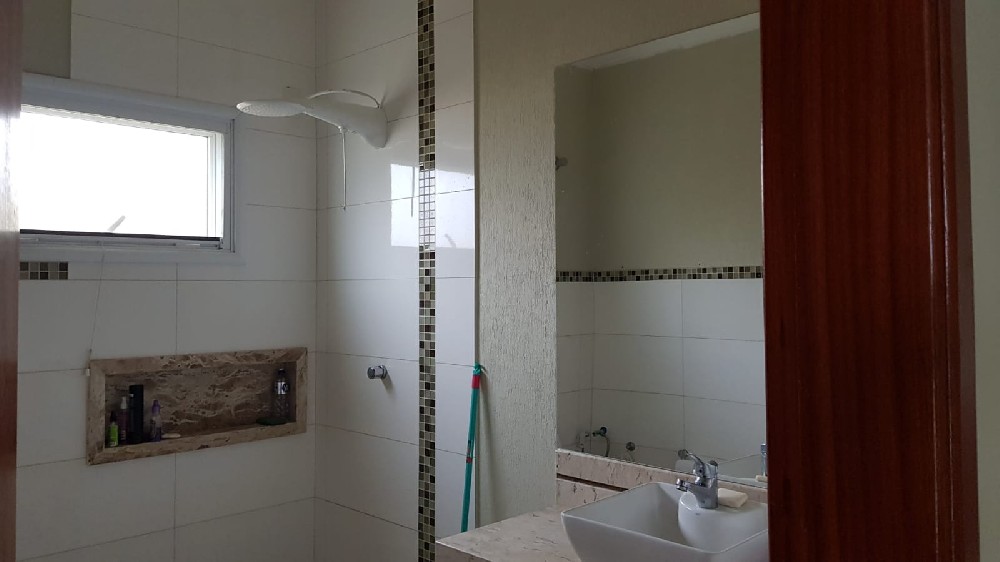 Casa em condomínio