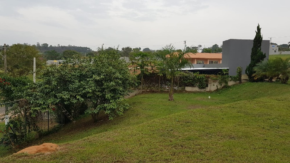 Casa em condomínio