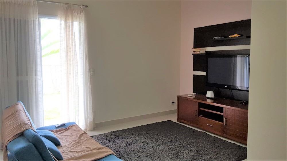 Casa em condomínio