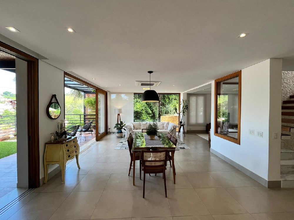 Casa em condomínio