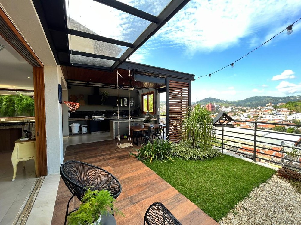 Casa em condomínio