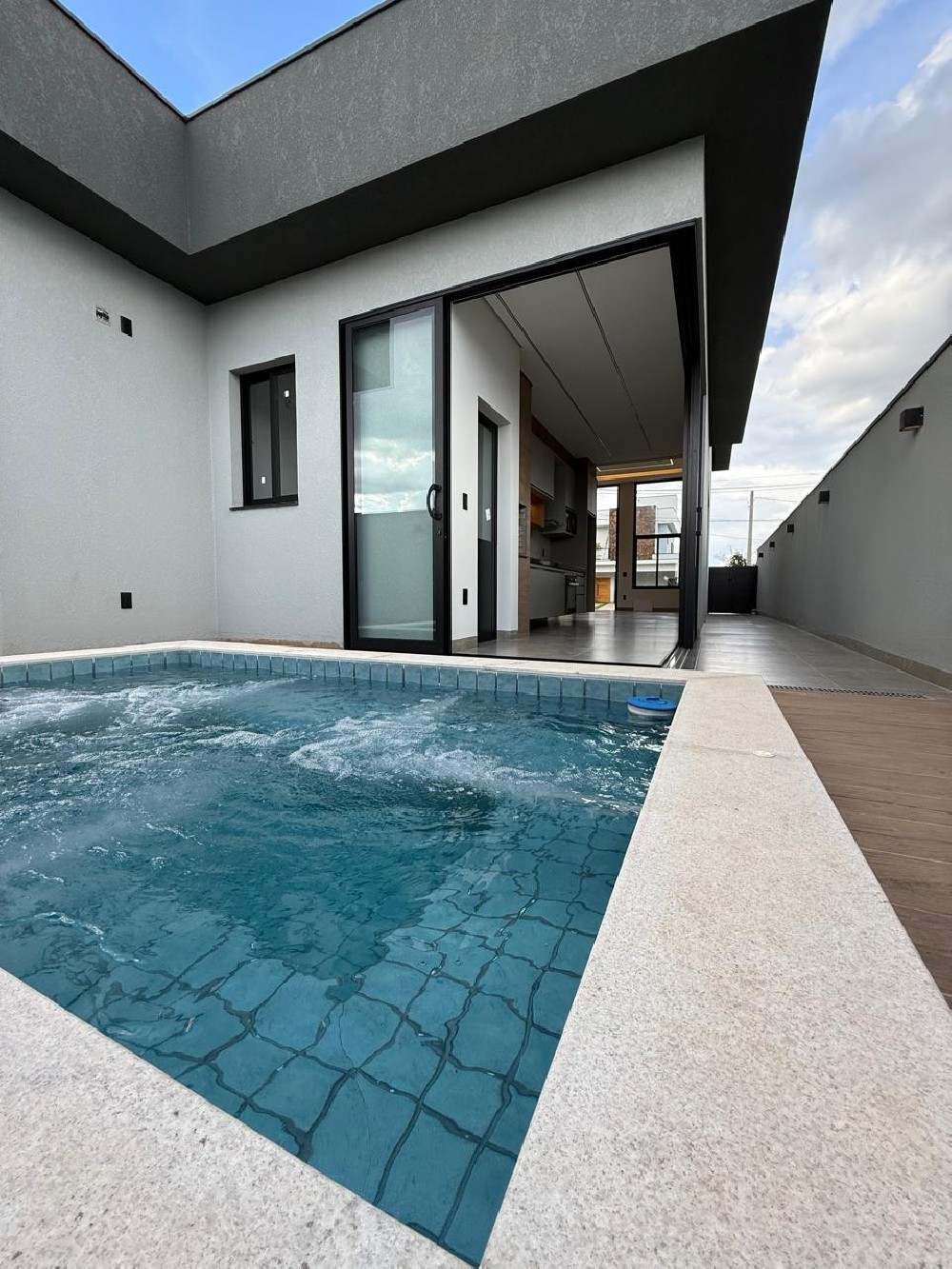 Casa em condomínio