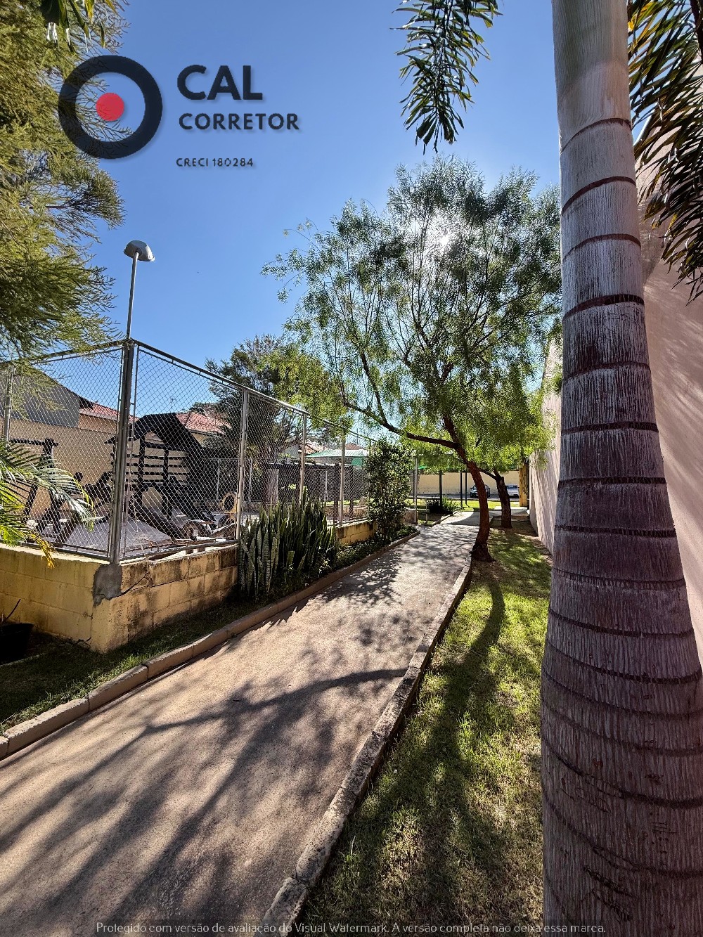Casa em condomínio