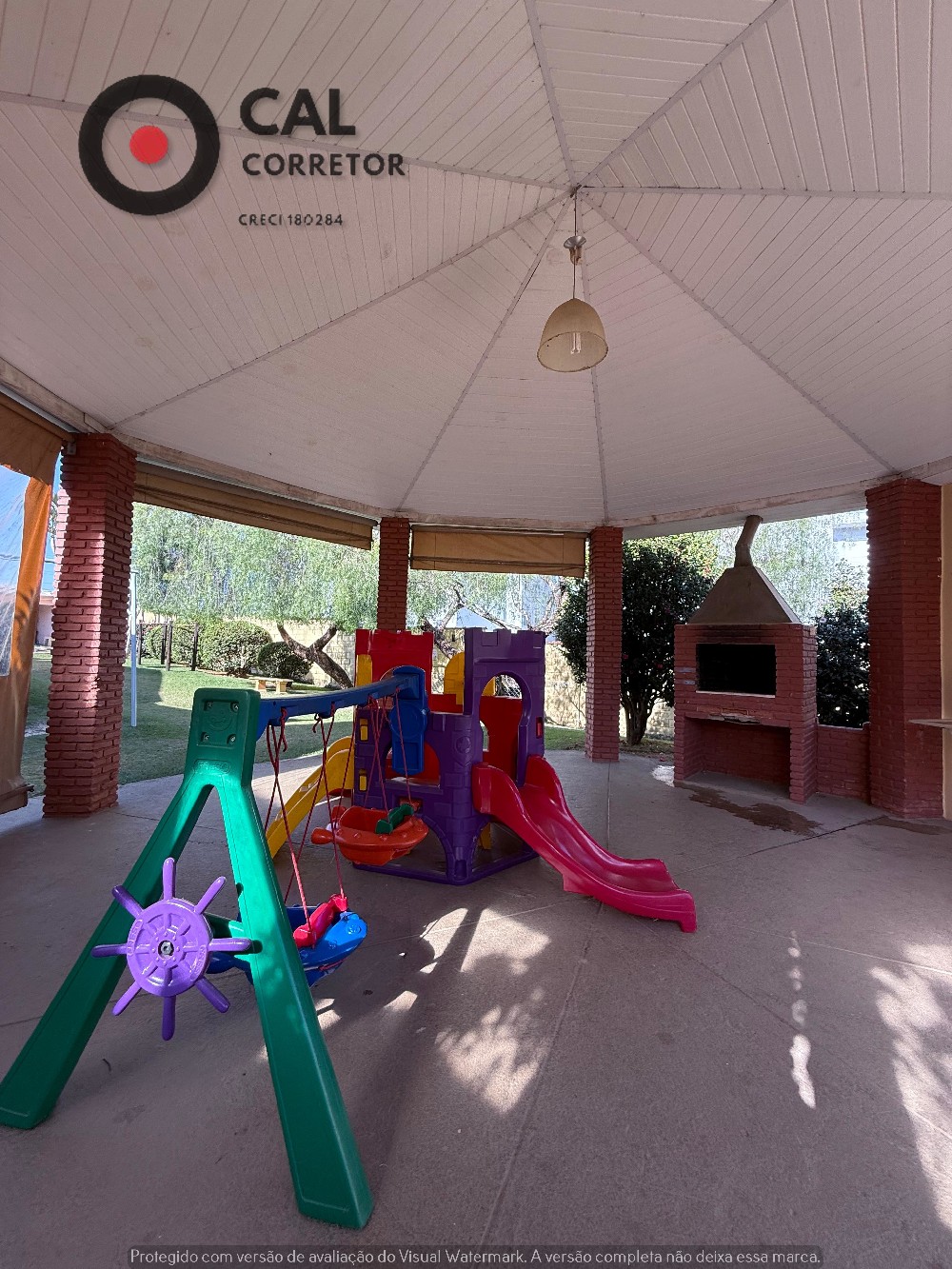 Casa em condomínio